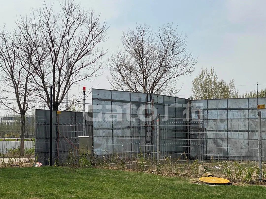 為什么廊坊這個工廠的周界用了兩種安裝方式？(圖12)