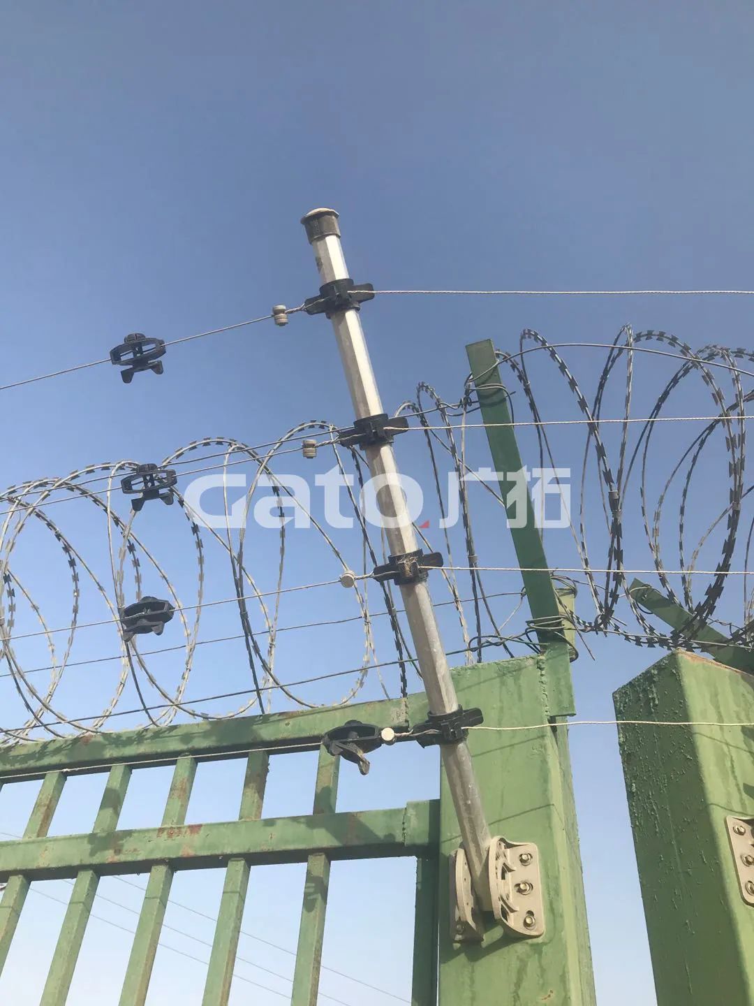 在長達10100米戈壁沙漠裝電子圍欄，塔里木油田真的選對了！(圖14)