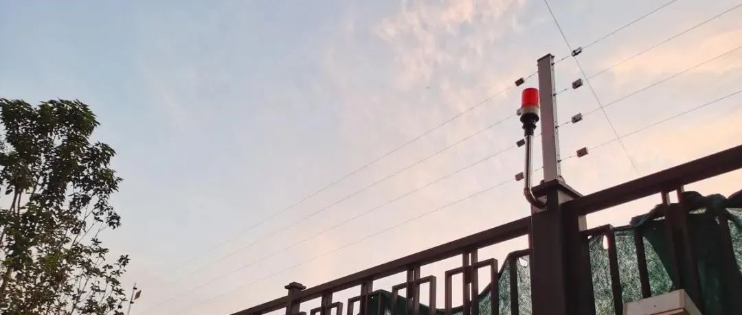 在海拔3700米高原裝電子圍欄是什么體驗？ 打卡西藏第一條電氣化鐵路(圖26)